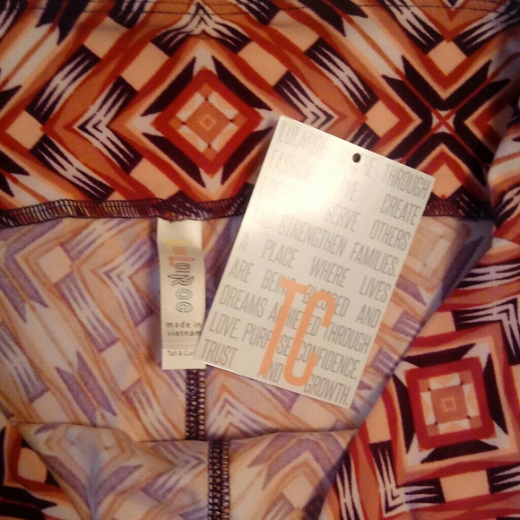 Lularoe TC Leggings - Picture 3 of 3